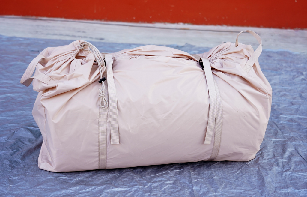 Classic 12 square meters Double-door AB type Double small sunroof